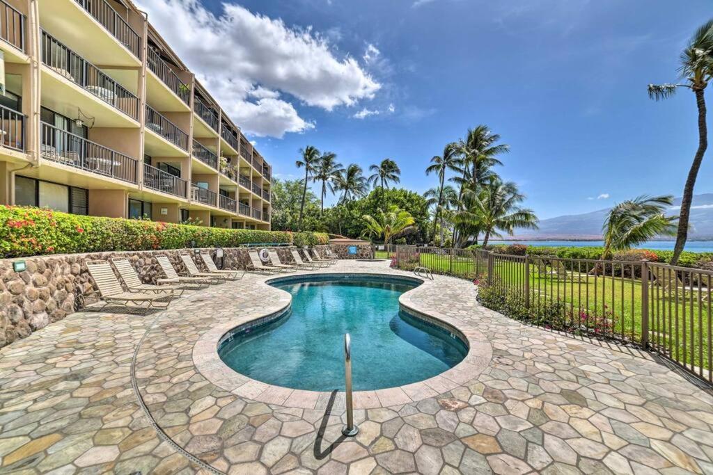 Stunning Maui Direct Ocean Front On The Beach, Walk To Beach From Condo, Watch Turtles, Whales, Ac In All Rooms Ocean View Pool And Spa Wailuku Exteriör bild