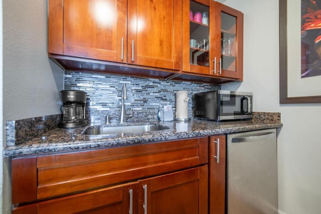 Stunning Maui Direct Ocean Front On The Beach, Walk To Beach From Condo, Watch Turtles, Whales, Ac In All Rooms Ocean View Pool And Spa Wailuku Exteriör bild