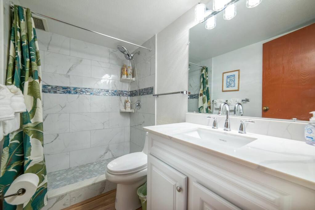 Stunning Maui Direct Ocean Front On The Beach, Walk To Beach From Condo, Watch Turtles, Whales, Ac In All Rooms Ocean View Pool And Spa Wailuku Exteriör bild