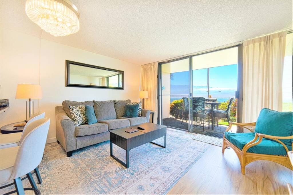 Stunning Maui Direct Ocean Front On The Beach, Walk To Beach From Condo, Watch Turtles, Whales, Ac In All Rooms Ocean View Pool And Spa Wailuku Exteriör bild